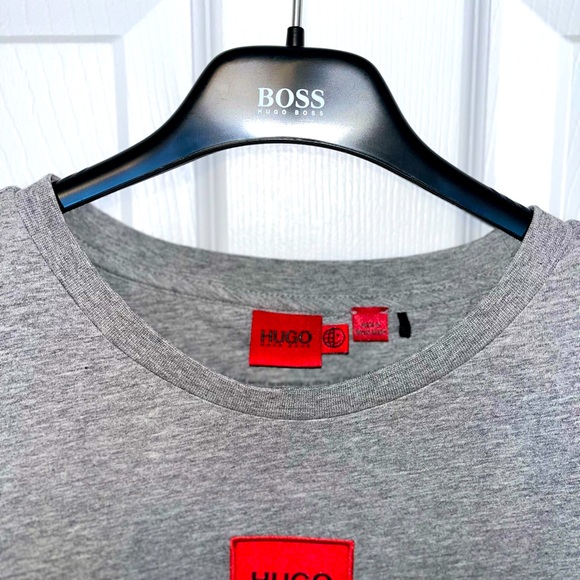 HUGO BOSS tee - Picture 2 of 2